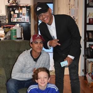 Meet your Posher, Derrick